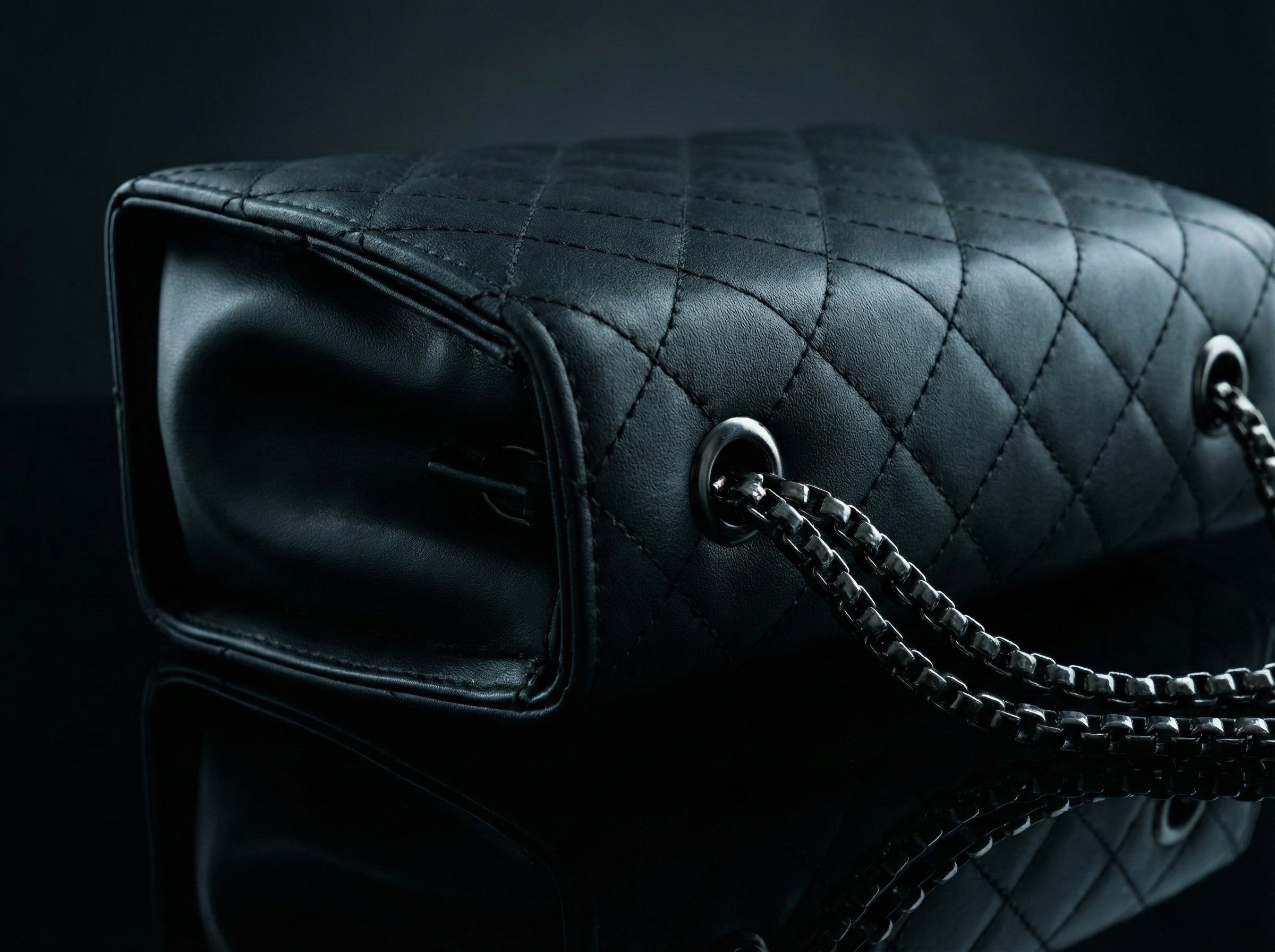 Premium Quilted Black Sling Bag for Women – Metallic Chain, Party & Casual Fashion